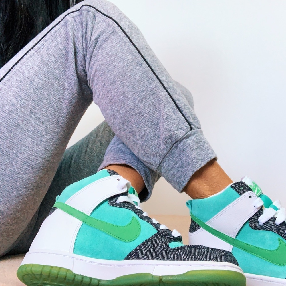 Nike 6.0 Dunks Green Hi-Top Sneaker Women Size 7.5